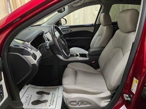 Used 2015 Cadillac SRX Luxury image 12