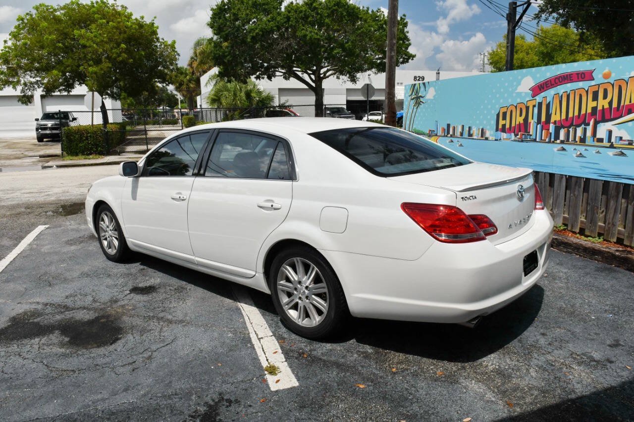 Used 2007 Toyota Avalon Touring FWD image 11