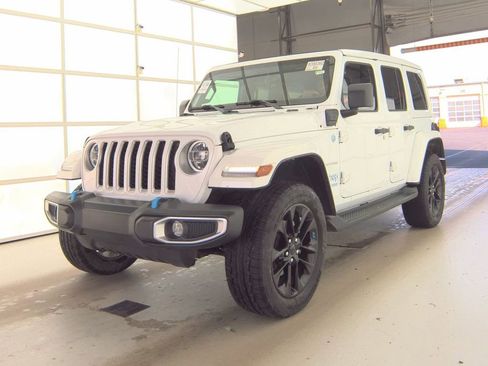 Used 2022 Jeep Wrangler Unlimited Sahara w/ Cold Weather Group image 1