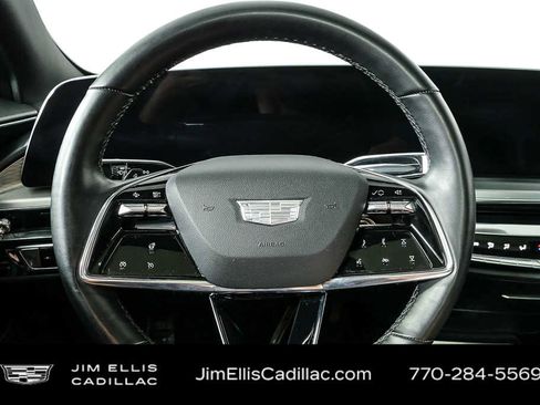 Used 2024 Cadillac Lyriq Sport AWD/4WD image 9