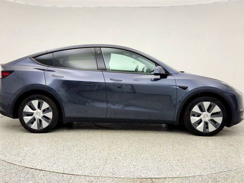 Used 2023 Tesla Model Y Long Range image 4