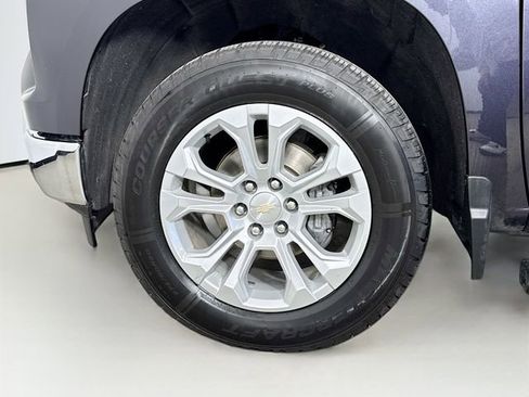 Used 2022 Chevrolet Silverado 1500 LTZ w/ LTZ Premium Package image 33