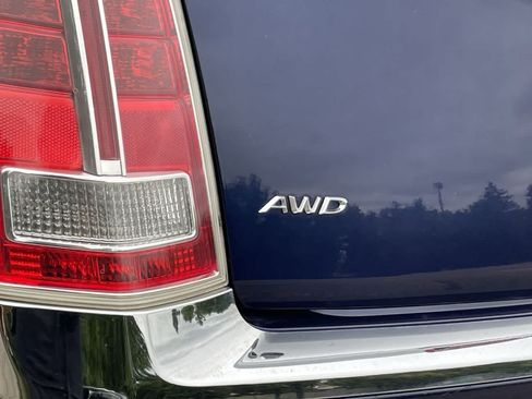 Used 2014 Chrysler 300 C AWD/4WD image 41