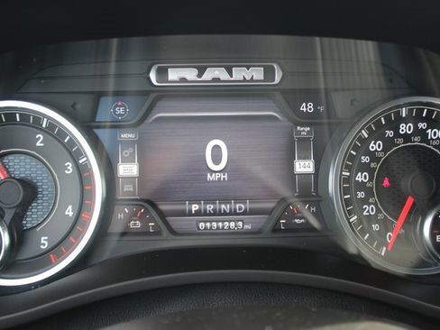 Used 2024 RAM 3500 Laramie w/ Night Edition image 17