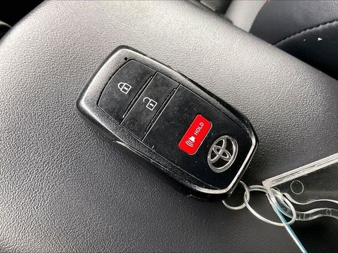 Used 2023 Toyota Prius Prime image 10