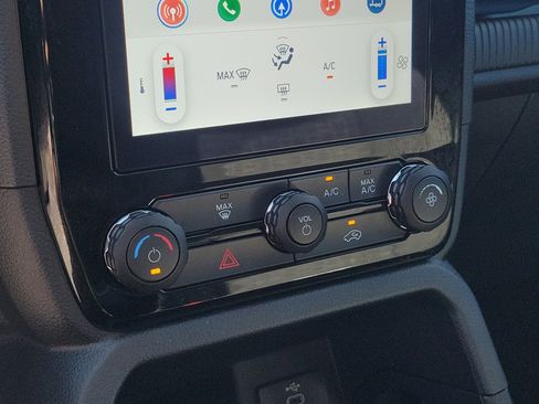 Used 2024 Ford Ranger XLT w/ Trailer Tow Package image 12