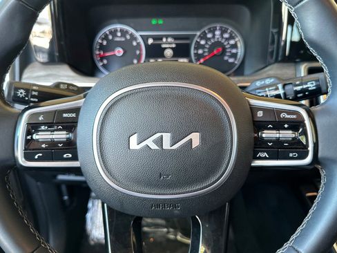 Used 2022 Kia Sorento S AWD/4WD image 26