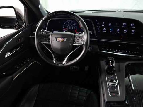 Used 2023 Cadillac Escalade V w/ LPO, ONYX Package image 24