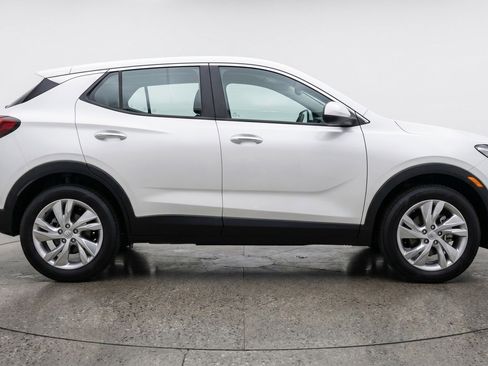Used 2025 Buick Encore GX Preferred FWD image 11