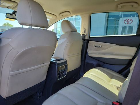 Used 2023 Nissan Murano SL image 14