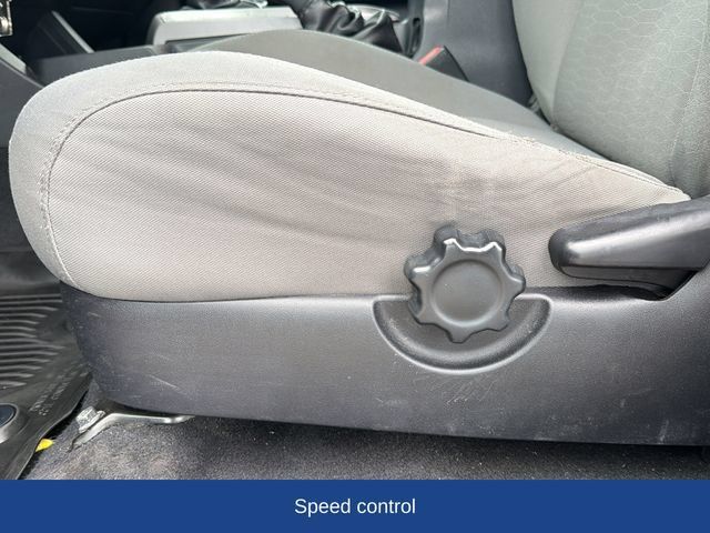 Used 2018 Toyota Tacoma SR5 AWD/4WD image 22