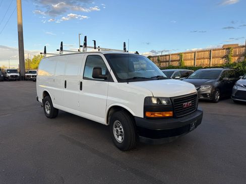 Used 2021 GMC Savana 2500 w/ Driver Convenience Package RWD image 9