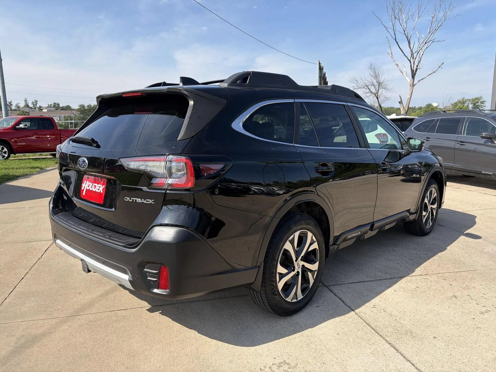Used 2020 Subaru Outback Limited w/ Popular Package #2 AWD/4WD image 8