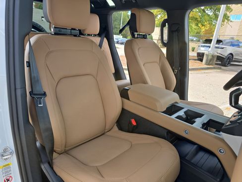 New 2026 Land Rover Defender 110 S image 10