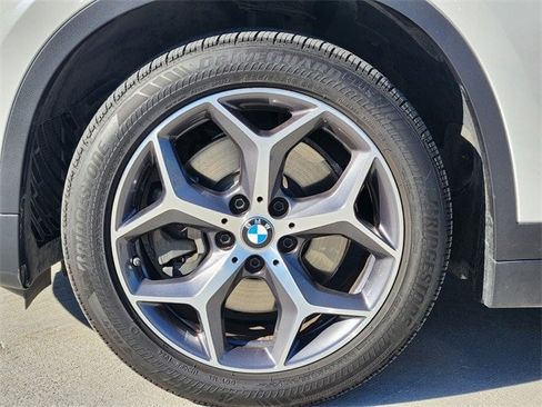Used 2019 BMW X1 sDrive28i w/ Convenience Package image 7