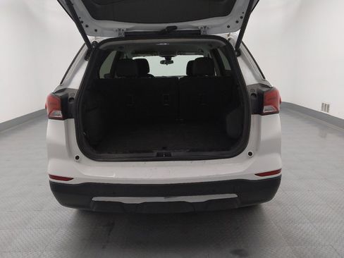 Used 2023 Chevrolet Equinox LT image 29