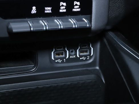 Used 2023 RAM 1500 Big Horn AWD/4WD image 28