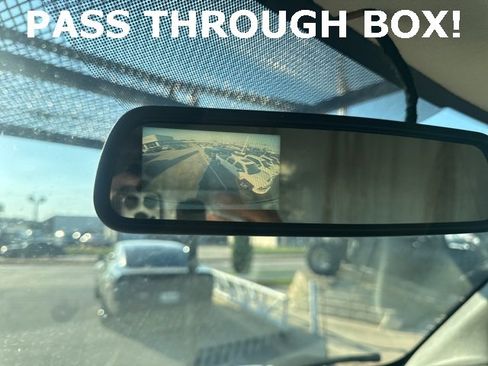 Used 2018 Chevrolet Express 3500 image 37