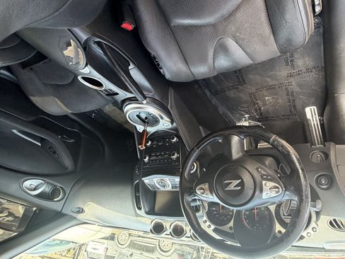 Used 2013 Nissan 370Z Touring w/ Sport Pkg RWD image 11