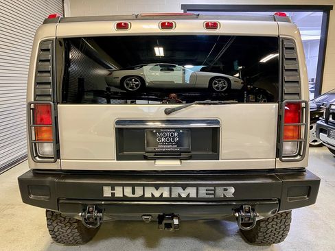 Used 2004 HUMMER H2 w/ Preferred Equipment Group AWD/4WD image 5