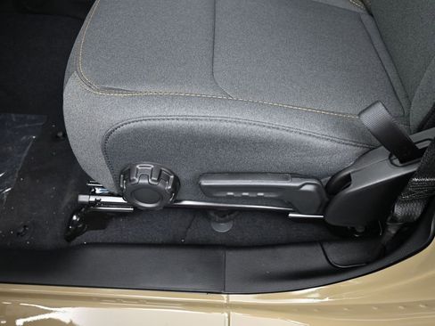 New 2026 Jeep Gladiator Sport image 13