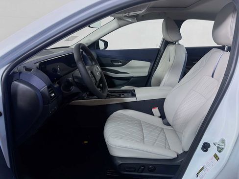New 2026 Nissan Sentra SL w/ Floor Mat Package FWD image 4