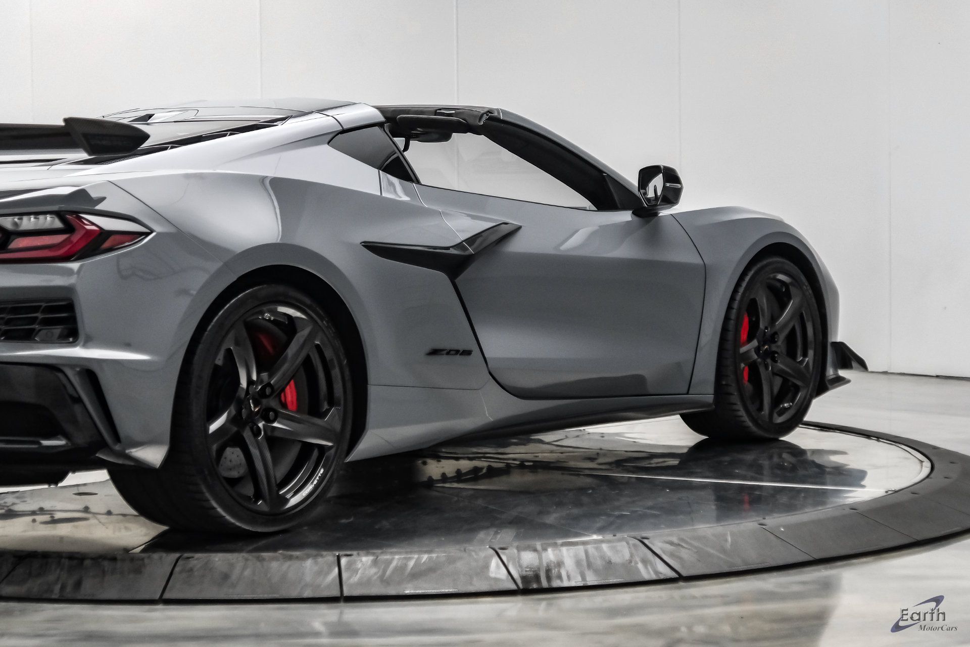 Used 2025 Chevrolet Corvette Z06 w/ Z07 Performance Package RWD image 28