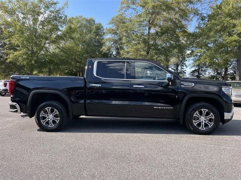 Used 2025 GMC Sierra 1500 SLT image 7