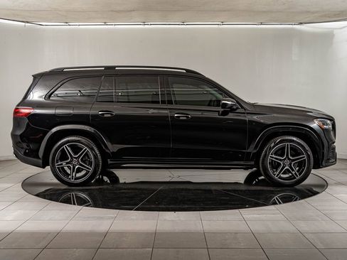 Used 2024 Mercedes-Benz GLS 450 4MATIC image 4