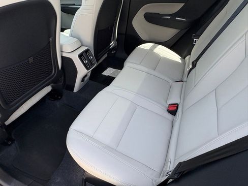 New 2025 Volvo XC40 B5 Plus w/ Protection Package Premier image 18