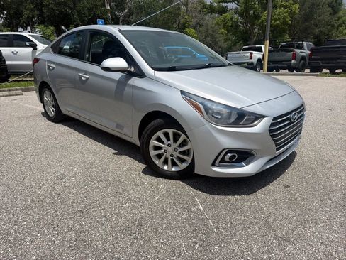 Used 2020 Hyundai Accent SEL FWD image 6
