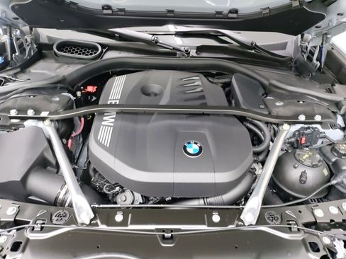 New 2026 BMW 740i w/ Premium Package image 27