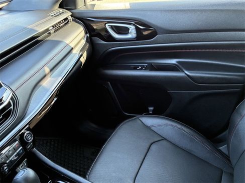 Used 2024 Jeep Compass Trailhawk w/ Trailhawk Elite Group image 22