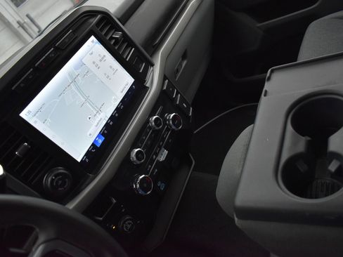 Used 2024 Ford F150 XLT w/ FX4 Off-Road Package image 19