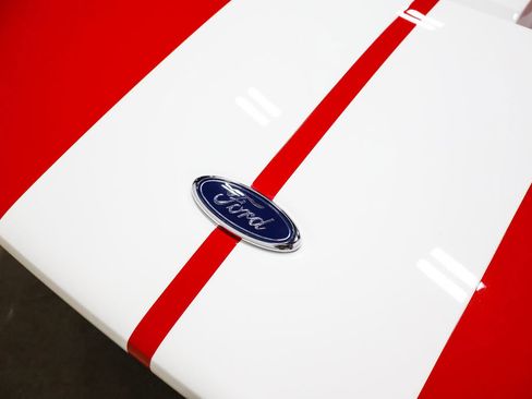 Used 2006 Ford GT RWD image 86
