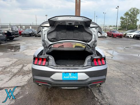 Used 2025 Ford Mustang GT RWD image 34