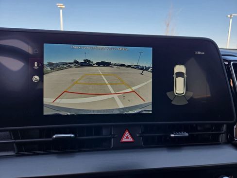 Used 2023 Kia Sportage EX image 28