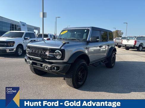 Used 2023 Ford Bronco Wildtrak AWD/4WD image 1