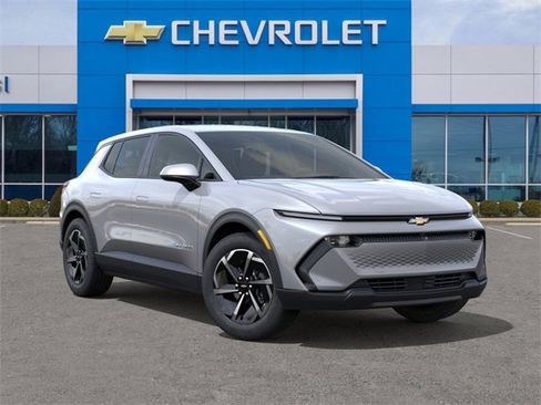 New 2026 Chevrolet Equinox EV LT image 7