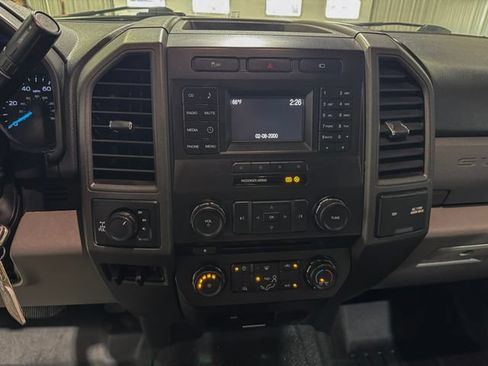Used 2018 Ford F250 XL w/ STX Appearance Package AWD/4WD image 13