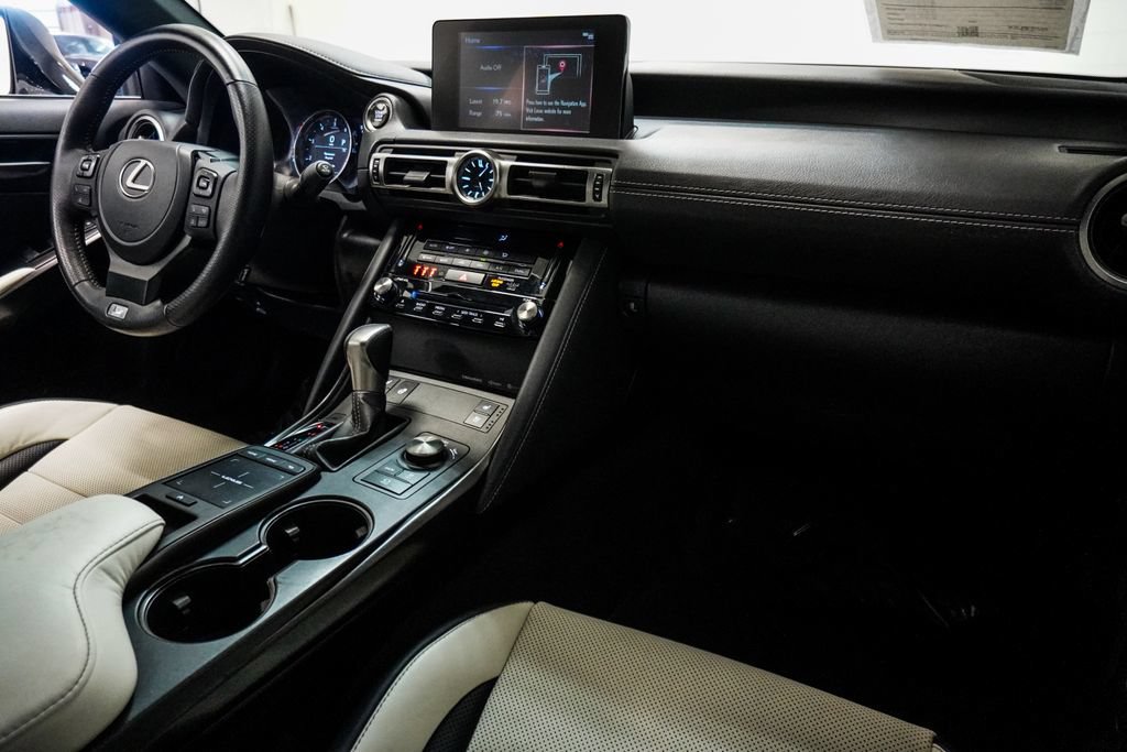 Used 2022 Lexus IS 350 F Sport RWD image 10