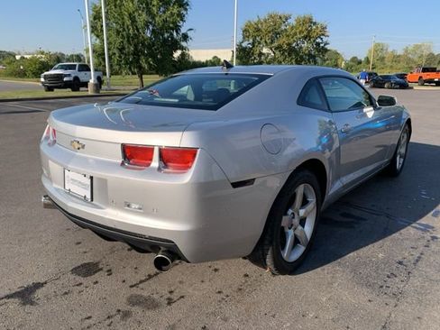 Used 2010 Chevrolet Camaro LT image 3