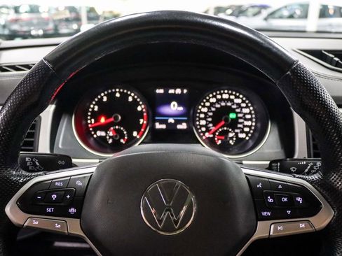 Used 2021 Volkswagen Atlas SE w/ Panoramic Sunroof Package FWD image 17
