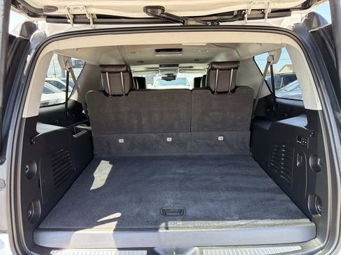 Used 2018 GMC Yukon XL Denali w/ Open Road Package RWD image 10