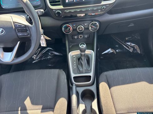 Certified 2023 Hyundai Venue SE FWD image 33