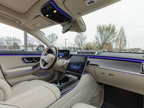 Certified 2025 Mercedes-Benz S 580 4MATIC Sedan image 31