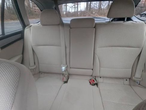 Used 2018 Subaru Outback 2.5i Premium image 22