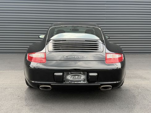Used 2006 Porsche 911 Carrera RWD image 10