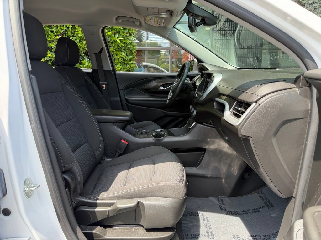 Used 2023 GMC Terrain SLE w/ Driver Convenience Package AWD/4WD image 30