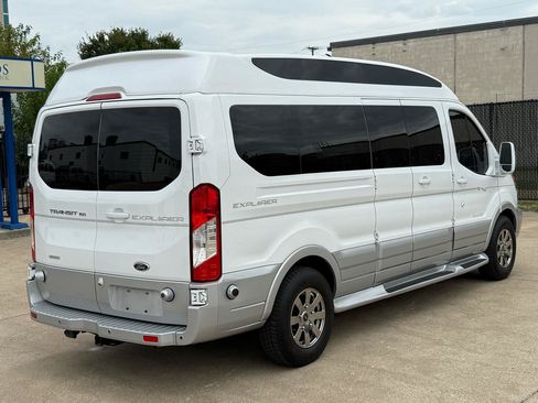 Used 2017 Ford Transit 150 148 Low Roof w/ Exterior Upgrade Package RWD image 5